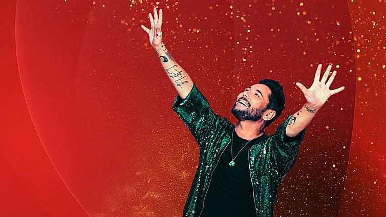 Miguel Poveda:  «La Navidad tiene que ser una tregua de todo lo malo que hemos acumulado durante el año»