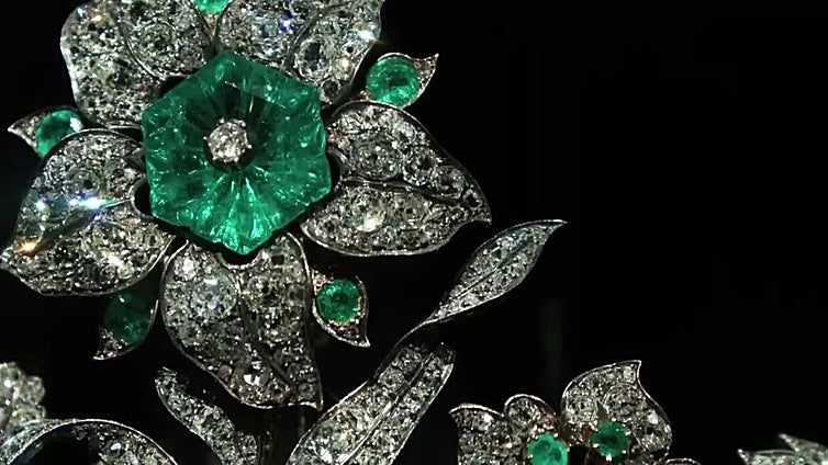 París se deja seducir por las joyas dinásticas de la historia como los tesoros de la reina Victoria