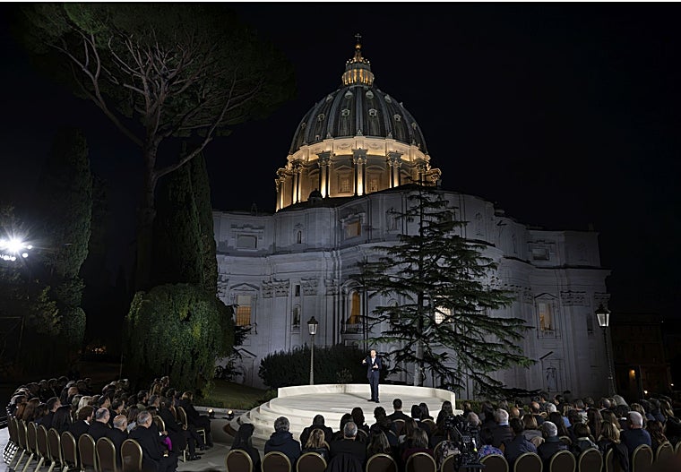 “XIV.Leo'ya kendisinin en sevdiğim dört papadan biri olduğunu söyledim ve o da bana diğerlerinin kim olduğunu sordu.”
