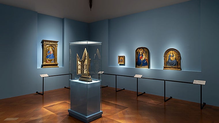 La exposición está comisariada por Carl Brandon Strehlke, Stefano Casciu y Angelo Tartuferi.