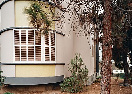 Imagem Secundária 1 – de cima para baixo, fotografia de Mhammed Kilito; 