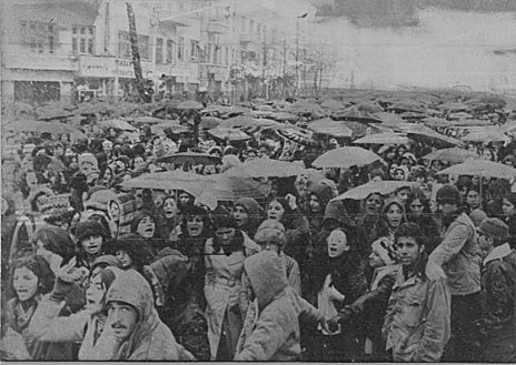 Imagem Secundária 1 – Manifestações femininas no Irã em 1979.