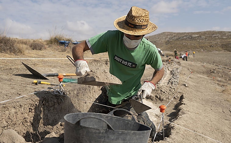 Imagem principal - Escavação do Aqueduto de Karak