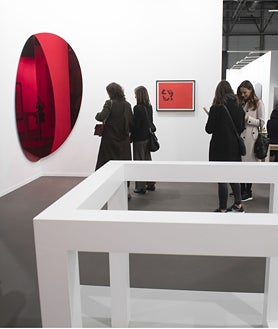 Imagen secundaria 2 - En las imágenes, de arriba abajo, Idoia Fernández, Presidenta del Consorcio de Galerías; Pablo Flórez, presidente de Artemadrid; y un detalle de la última edición de ARCO