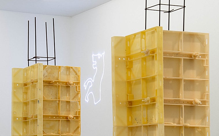 Imagen principal - En las imágenes, las propuestas para 'Generaciones' de Víctor Santamarina, Maya Pita-Romero y Élan de Orphium