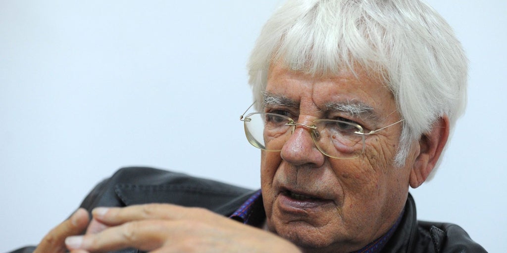 Muere Helmuth Rilling, un director de orquesta a contracorriente