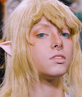 Imagem Secundária 2 - nas imagens de cima para baixo “Flicker Study”; “Lilith” e “Link, uma história de amor” - todas obras na galeria de Luis Adelantado.