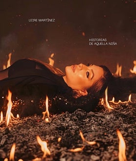 Imagen secundaria 2 - Leire posando para ABC y la portada de That Girl's Story