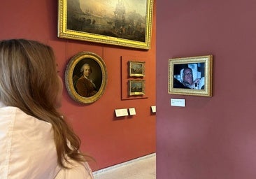 Burlan la seguridad del Louvre y cuelgan una fotografía del expríncipe Andrés tras su detención