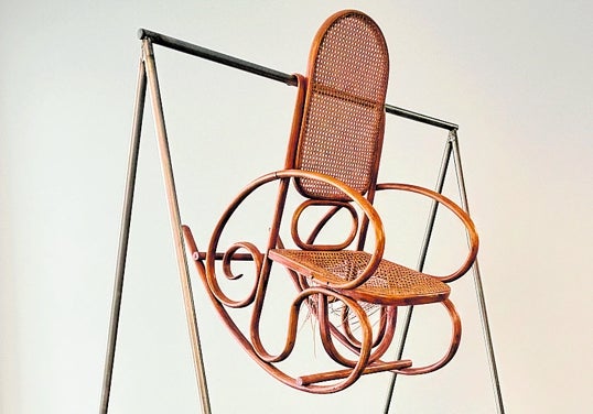 'Anatomía temporal', escultura de Nuria Fuster, representada por Juan Silió