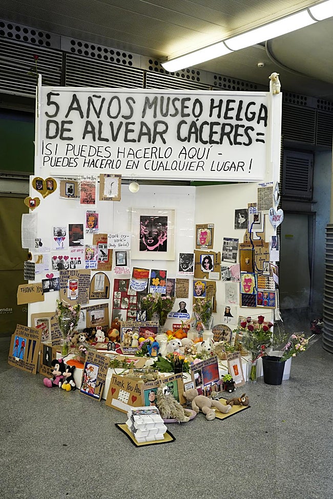 El altar dedicado a la Marilyn de Warhol en Atocha.