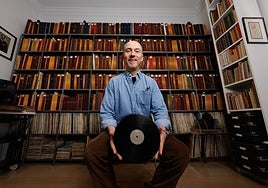 El guardián de los 100.000 discos que preservan la historia de España