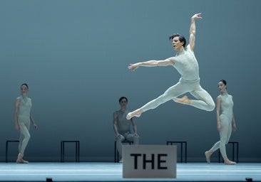 'ROM', coreografías rectas con renglones torcidos