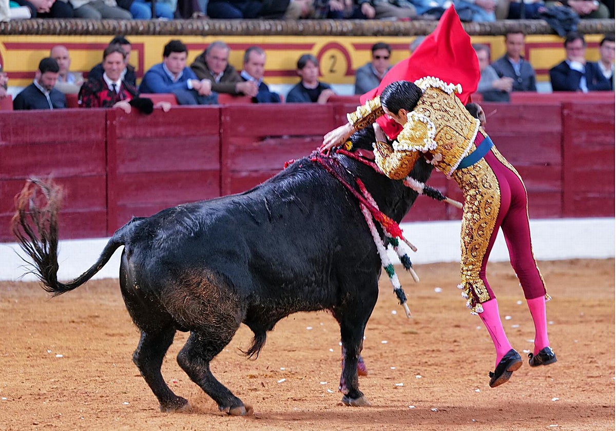Olivenza'ya yakalanan Emilio de Justo'nun üçüncü kaburga kemiği iki kez kırıldı