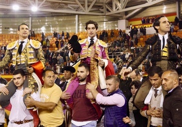 Juan Ortega hace volar el toreo con Paloma y sale a hombros junto a Manzanares y Víctor Hernández