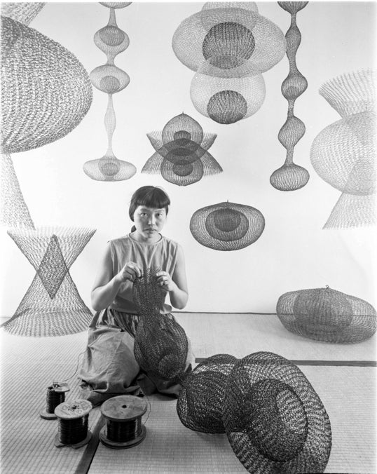 Guggenheim Bilbao'nun titanyumunda parlayan tel dokumacı Ruth Asawa