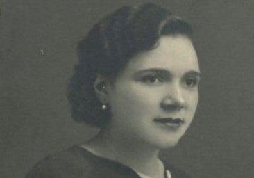 La maestra que creó el Día del Padre y colocó a sus alumnas en Galerías Preciados