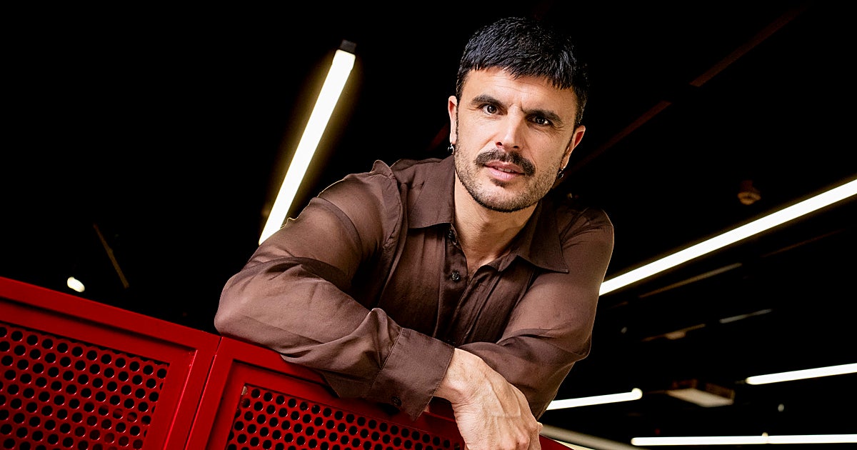 Rodrigo Cuevas: «Por vivir en una aldea no escapas del precio del gasoil ni de la polarización»