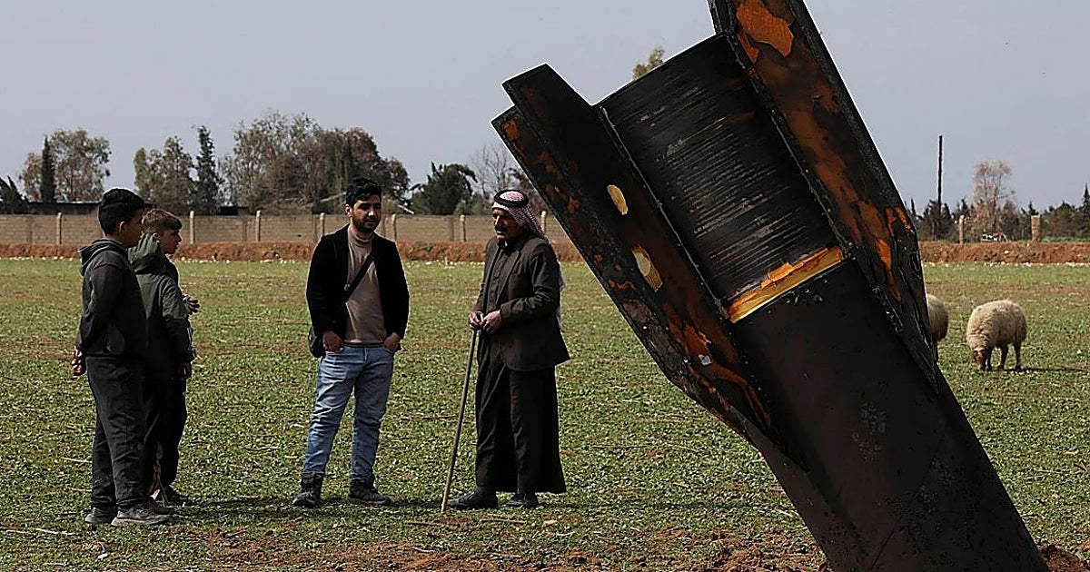 Entre el meme y las bombas