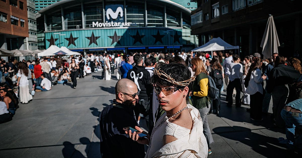 Nervios y euforia a la espera del concierto de Rosalía: «¡Si suspende, me muero!»