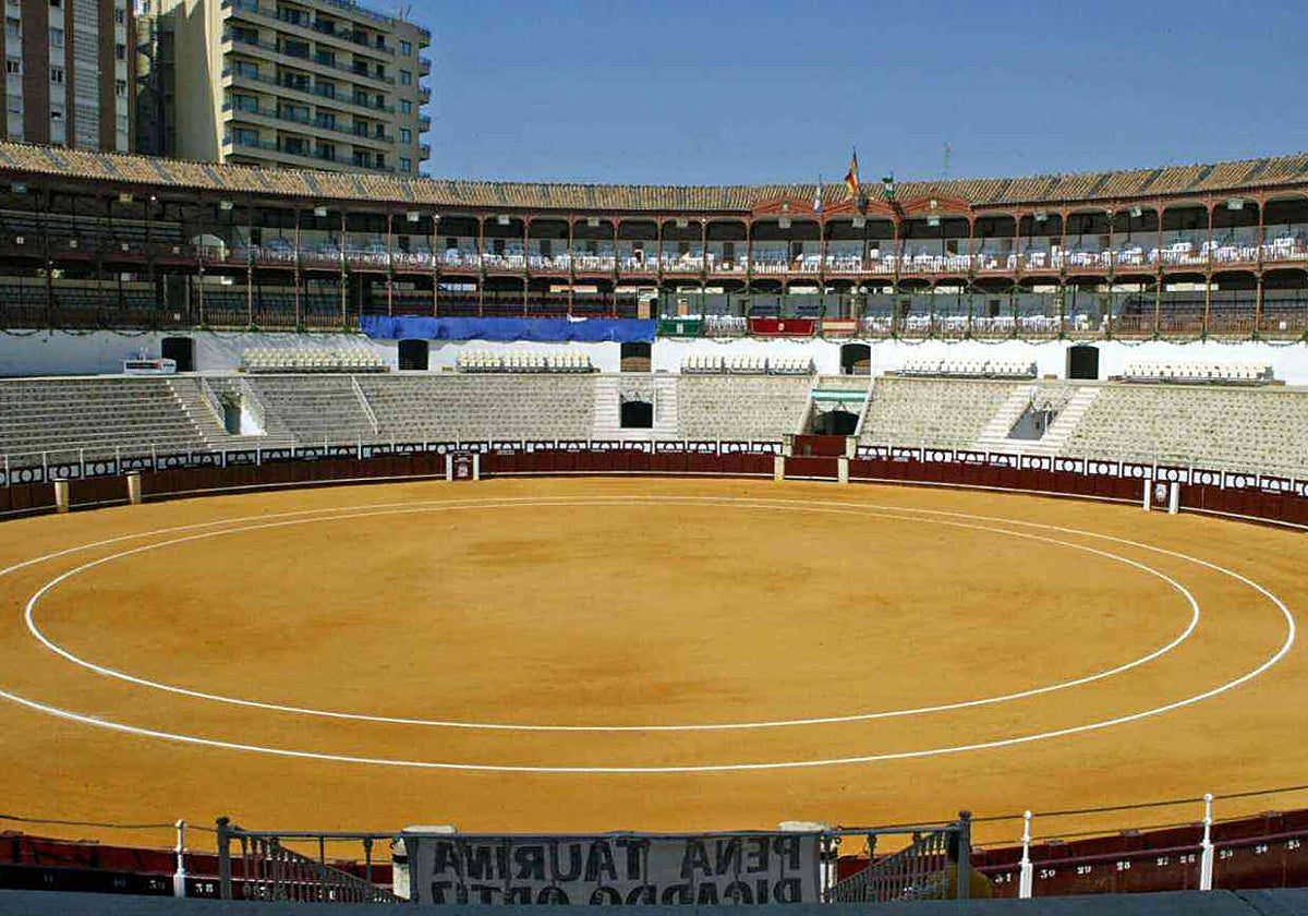 Un toro mata al torero Ricardo Ortiz en los corrales de la Malagueta