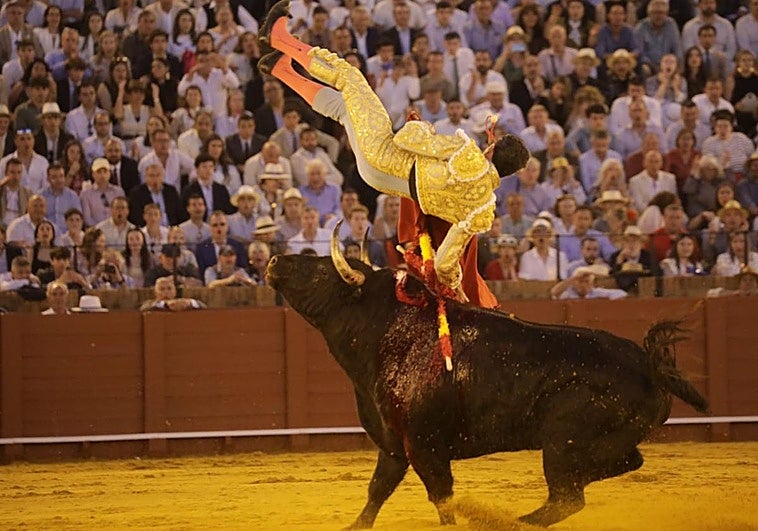 Morante, Roca Rey y David de MIranda torean en la corrida del Domingo de Resurrección