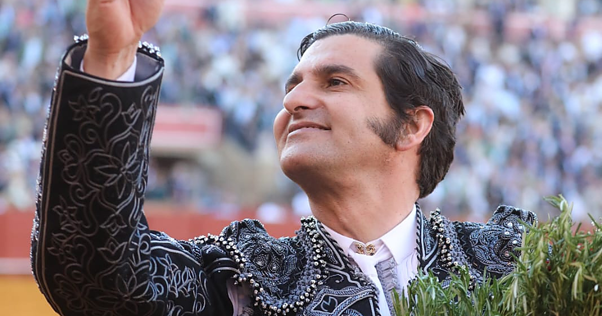 El traje de luces negro de Morante de la Puebla: este es el significado y su diseñador