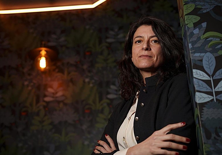 Samanta Schweblin se lleva el millón de euros del premio Aena con los relatos de 'El buen mal'