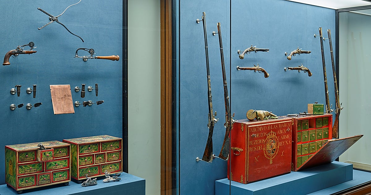 Los Borbones entran en la Real Armería con  los arcabuceros de Madrid