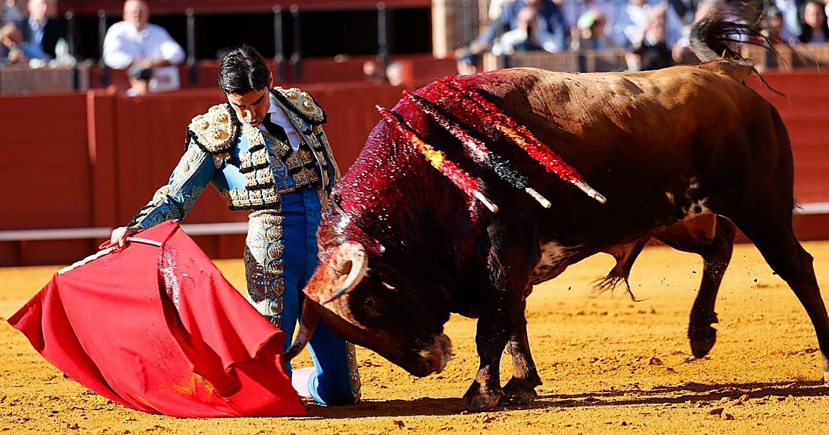 Perera esculpe a Tallista antes del impacto de Palacio en la notable corrida de Santi Domecq