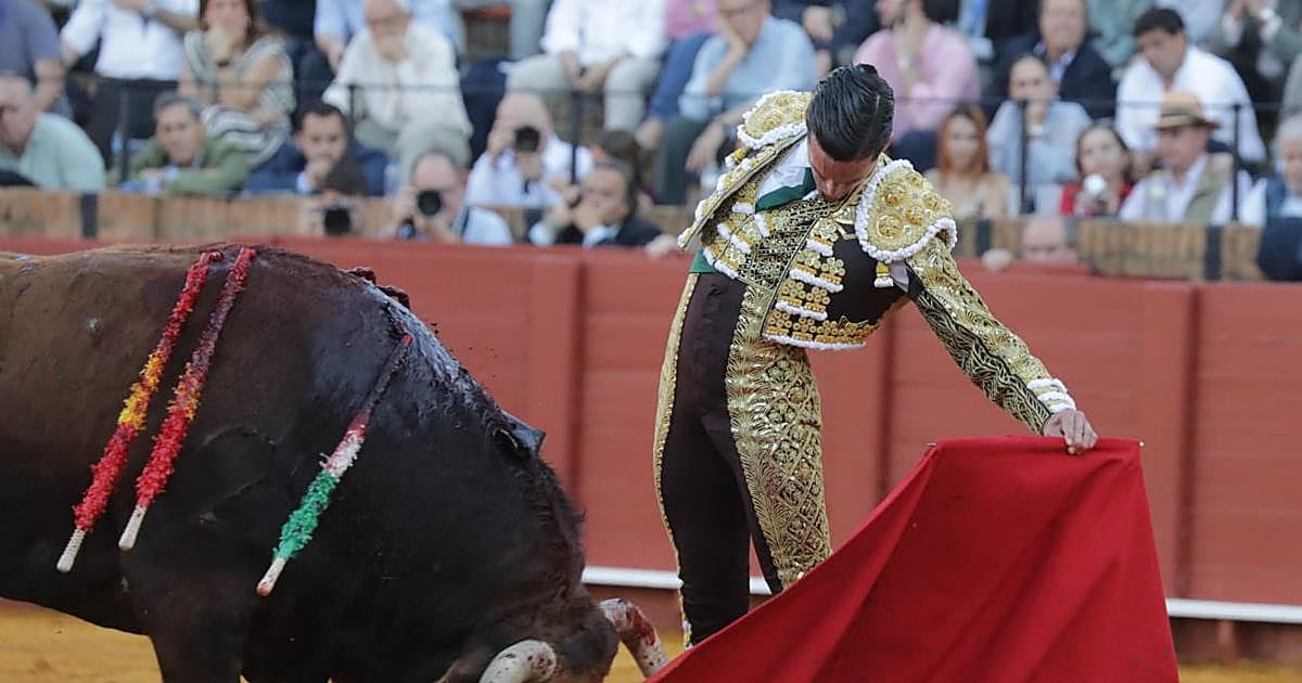 Los toros de Santiago Domecq honran la memoria de Poti Bohórquez en Sevilla