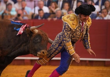 Morante paga con una cornada muy grave su ofrenda absoluta
