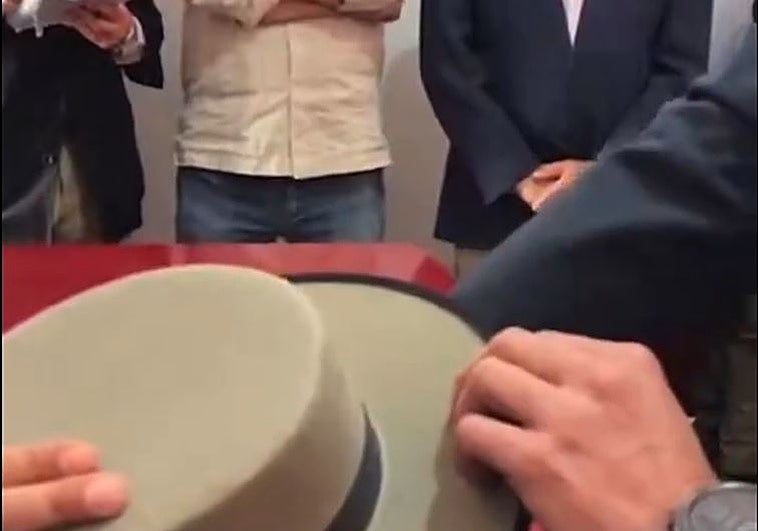 Un momento del sorteo de los toros.