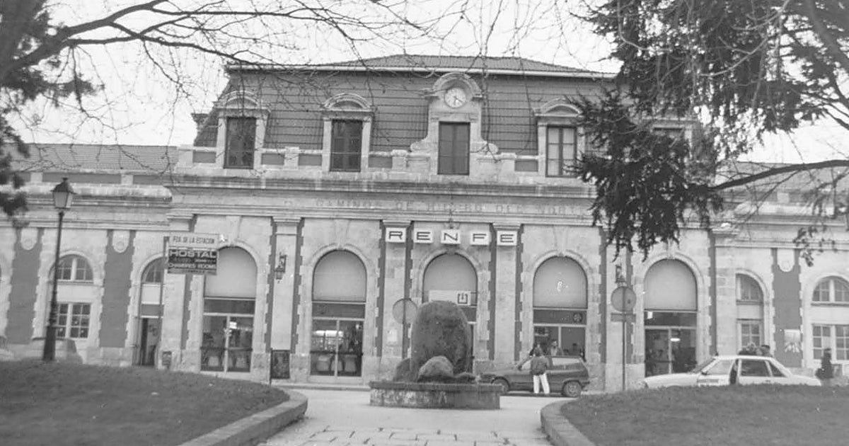 Bandera a media asta