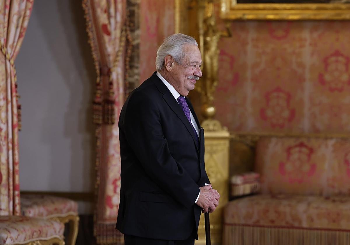 Los Reyes entregan el Premio Cervantes a Gonzalo Celorio en la Universidad de Alcalá, en directo