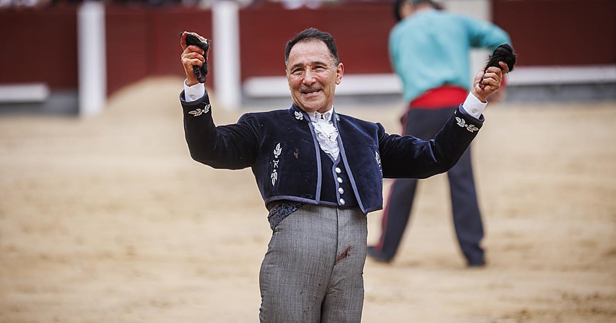 César Rincón vuelve a torear a sus 60 años