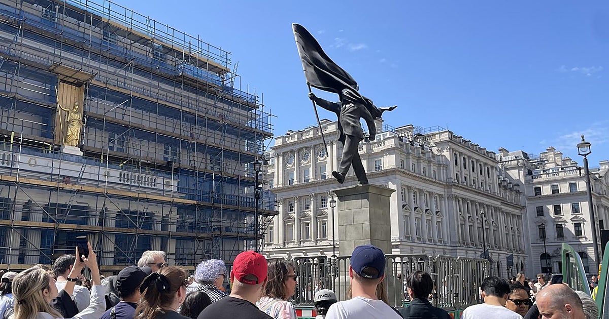 Un operativo nocturno consiguió que Banksy instalara sin permiso una escultura en Londres