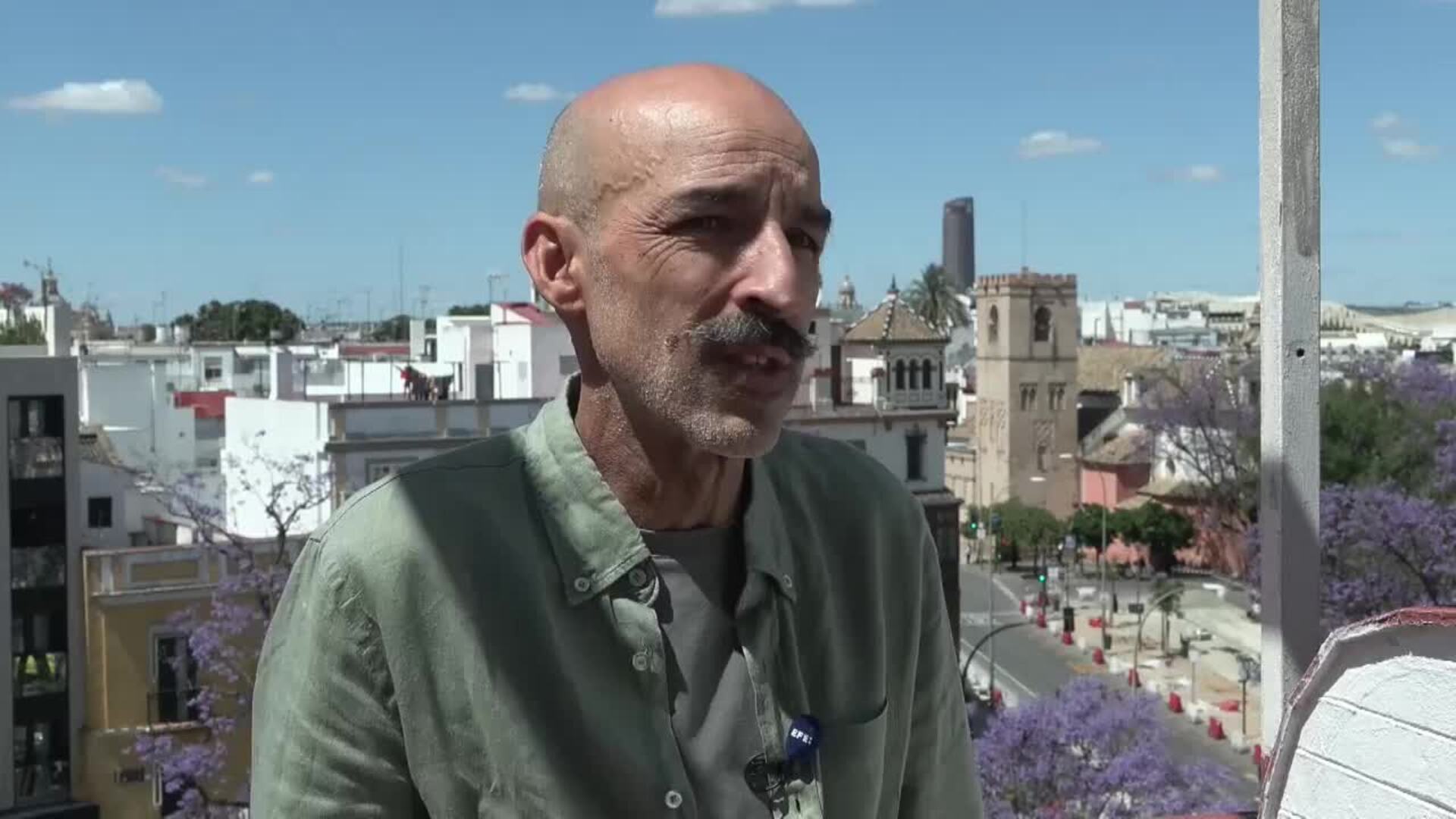 "La atención es el principio de todo", dice Jesús Carrasco al narrar una crisis de pareja