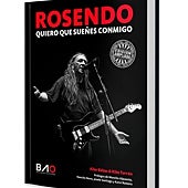 Imagen - El libro cuenta con 300 páginas a todo color que alternan una extensísima entrevista con fotografías, cómics y material promocional de todas las épocas de su carrera