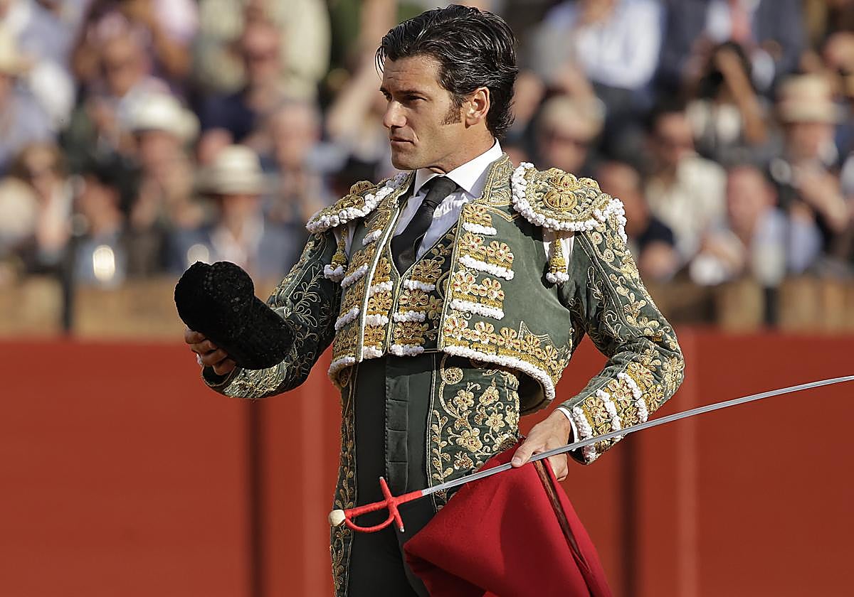 José Garrido en una corrida de toros en La Maestranza.