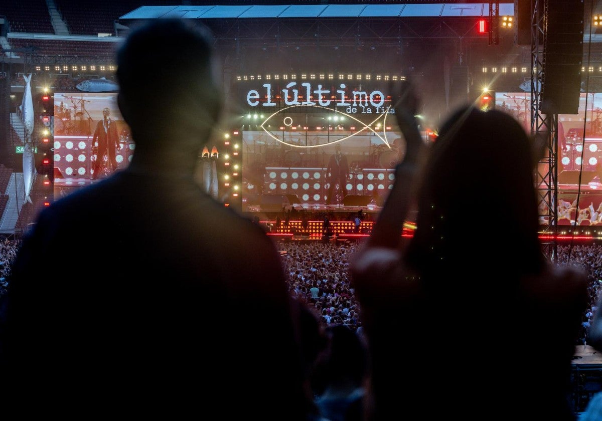 Imagen del Metropolitano durante el concierto de El Último de la Fila.