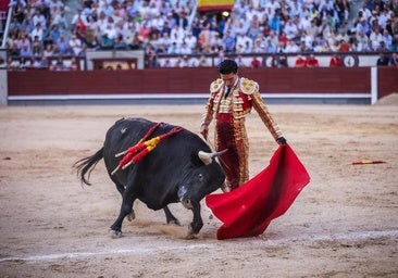 Ni la magia de Talavante salva una corrida soporífera