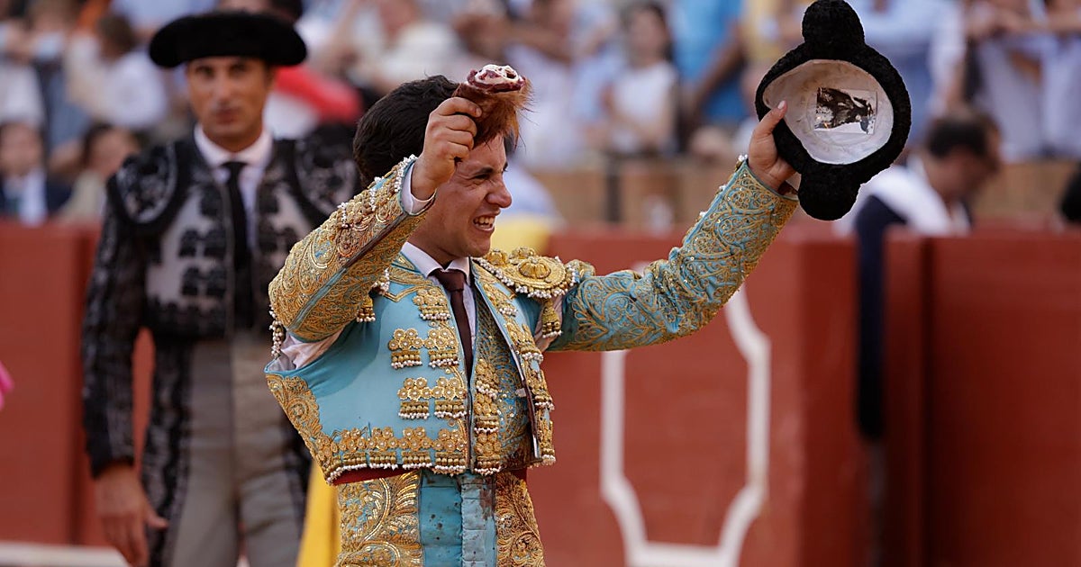 López Peregrino conquista Sevilla en una tarde con acento de Jerez
