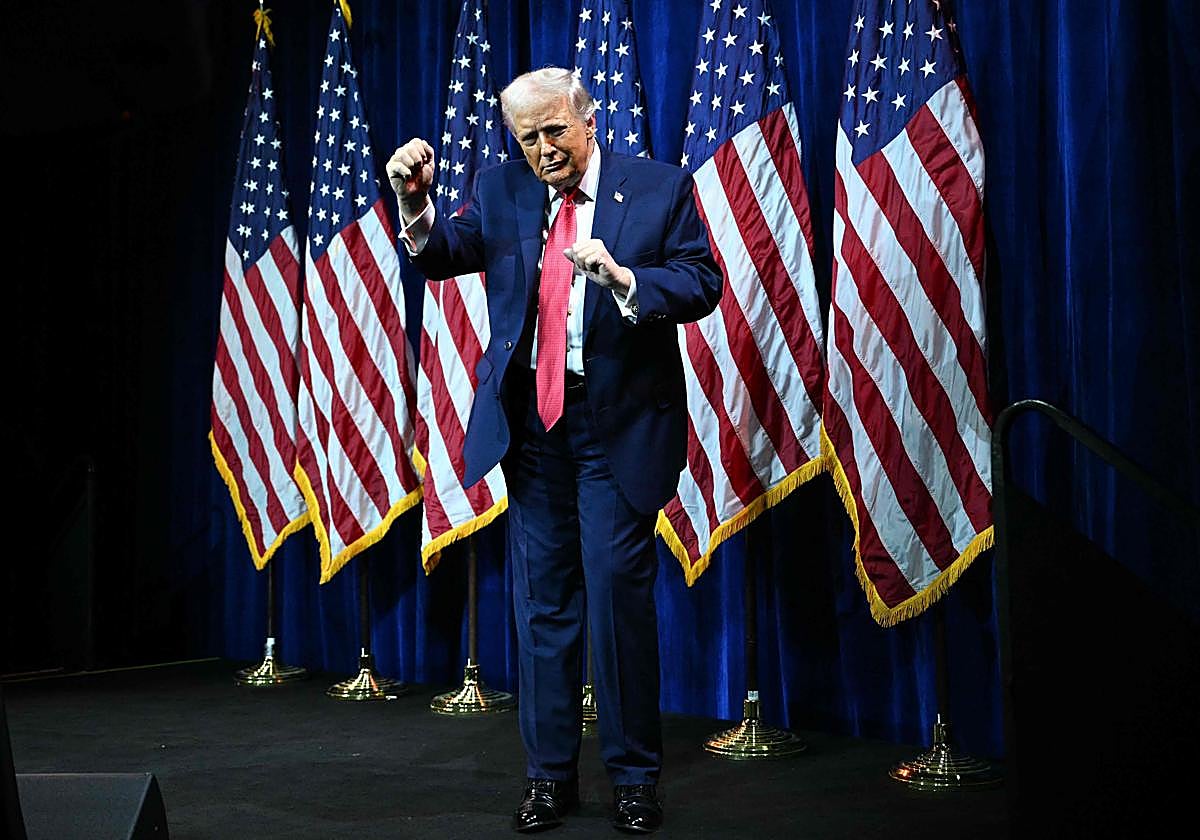 Donald Trump bailando tras un discurso en el Kennedy Center, el pasado mes de enero