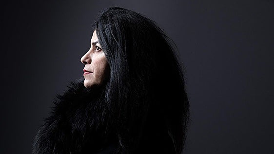 Adiós a Marjane Satrapi, una voz lúcida y valiente, un titán