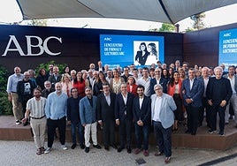 Así fue el primer encuentro de firmas y lectores de ABC: una grapa para reunirlos a todos