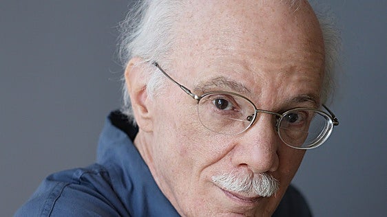 Steven Millhauser, para Edwin con amor y calidez