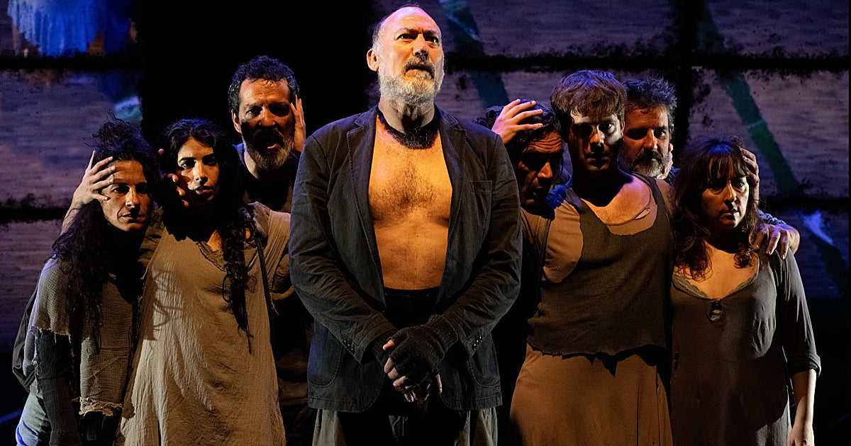 Crítica de teatro 'La Barraca': Vidas malditas