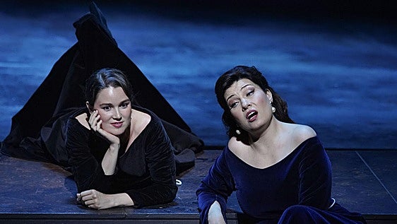 El Teatro Real convierte 'Il trovatore' en un festival de voces