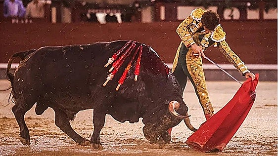 Víctor Hernández: «Creo que la vida me debía debutar en Pamplona»